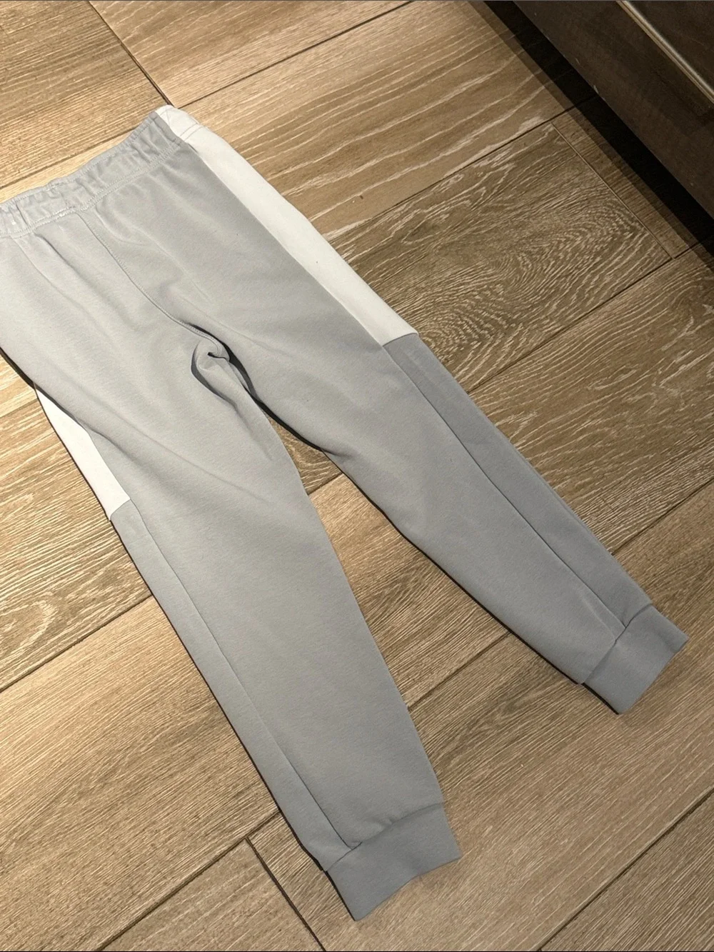 The Children's Place Gray Joggers with White Side Panels (SR)